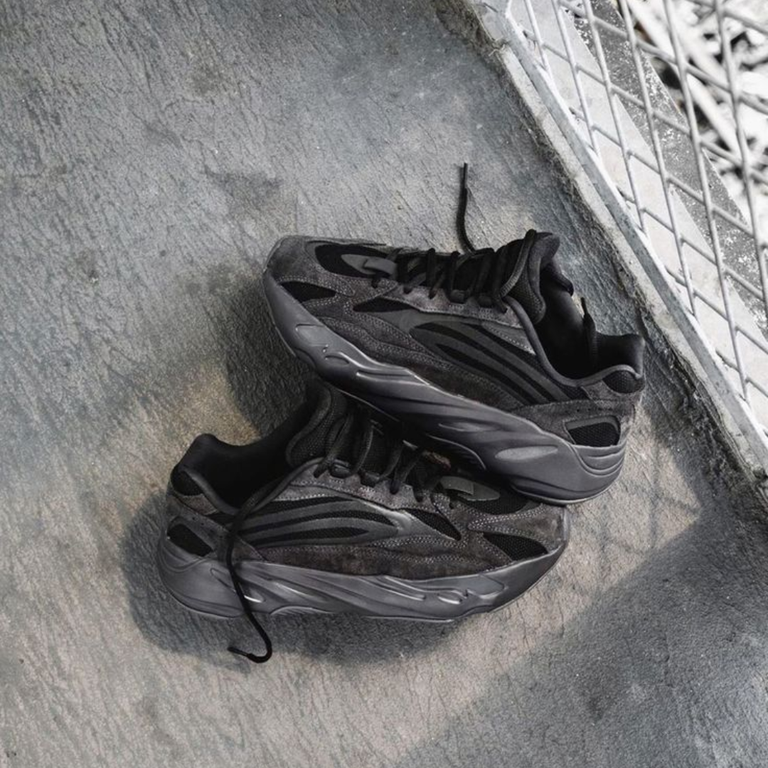 Yeezy Boost 700 V2 Vanta