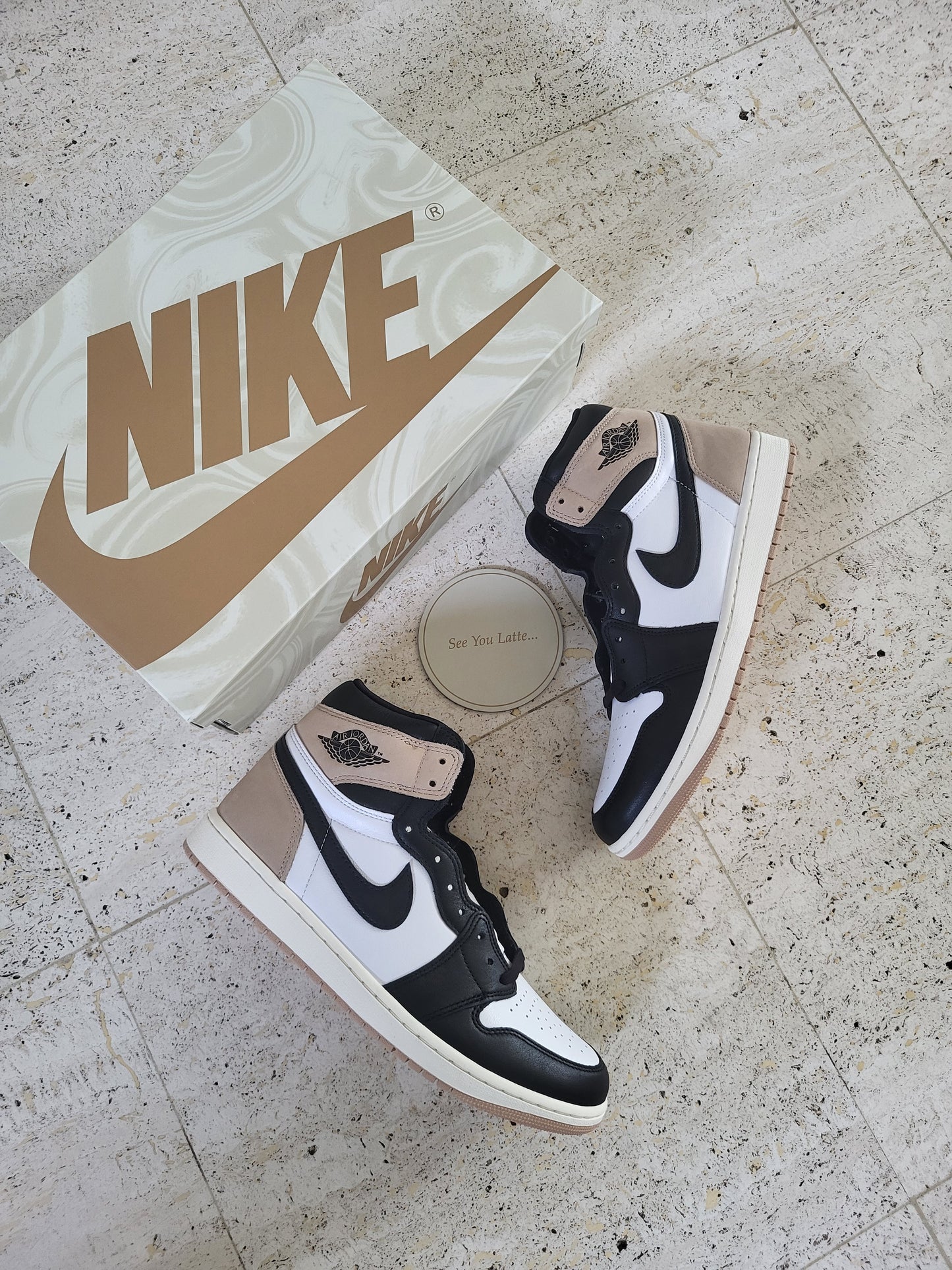 Air Jordan 1 Latte (W)