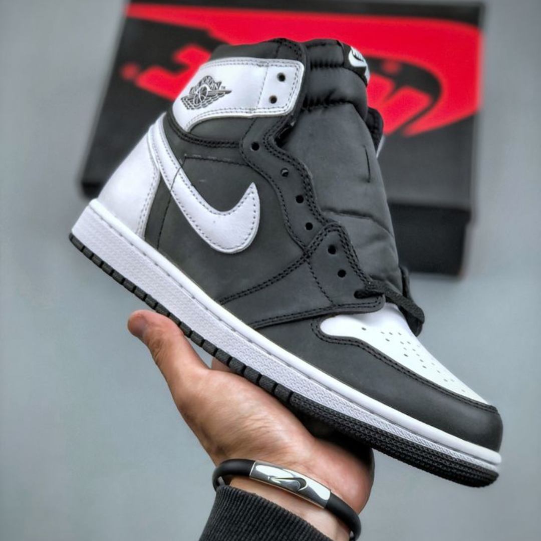 Air Jordan 1 Retro High OG Reverse Panda