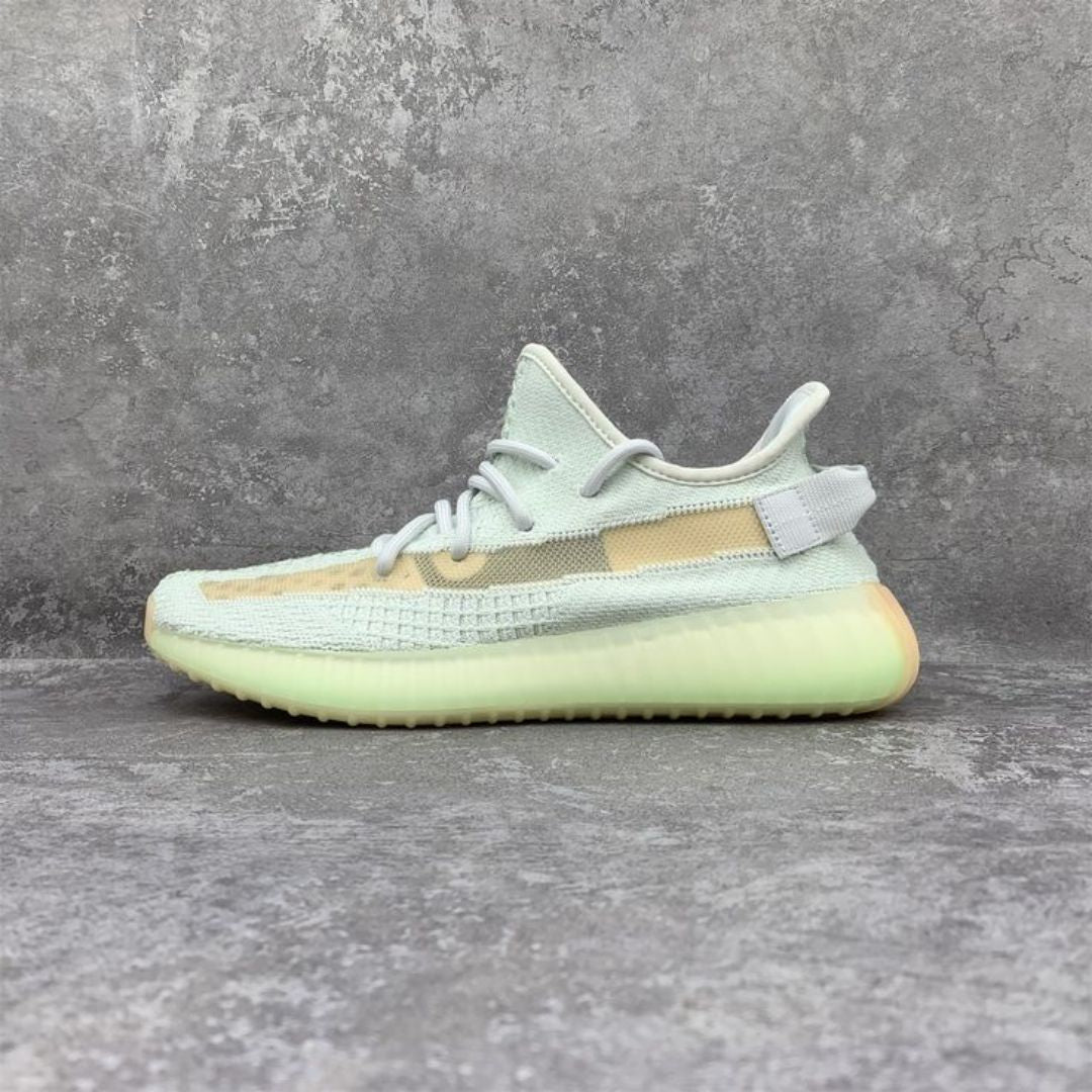 Yeezy Boost 350 V2 Hyperspace