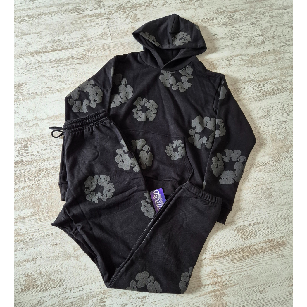 Denim_Tears_Cotton_Wreath_Tracksuit_Monochrome_-_Premiergrails_84cca137-92df-4d76-b485-24f24ce4ff6f