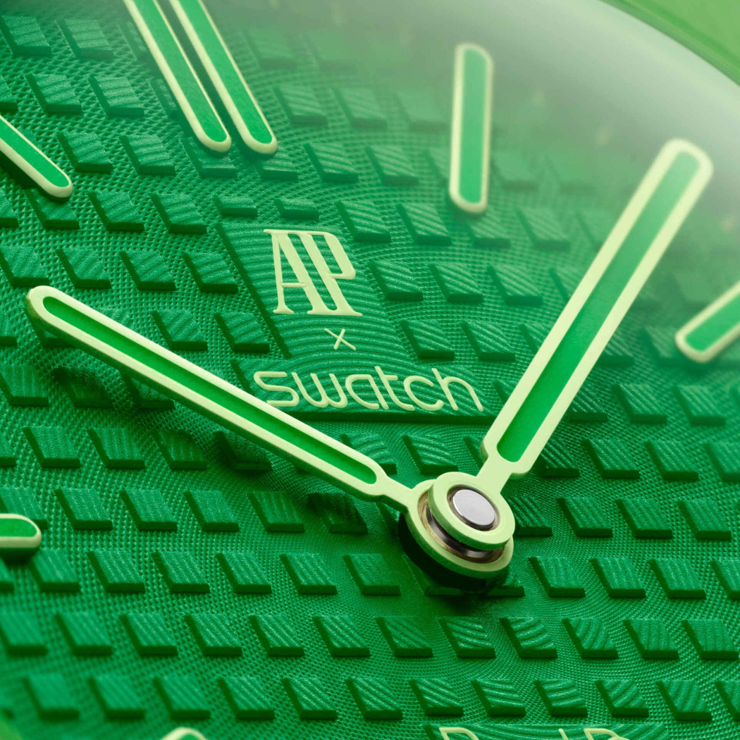 Swatch x Audemars Piquet Bioceramic Royal Pop Green Eight - Premiergrails 3