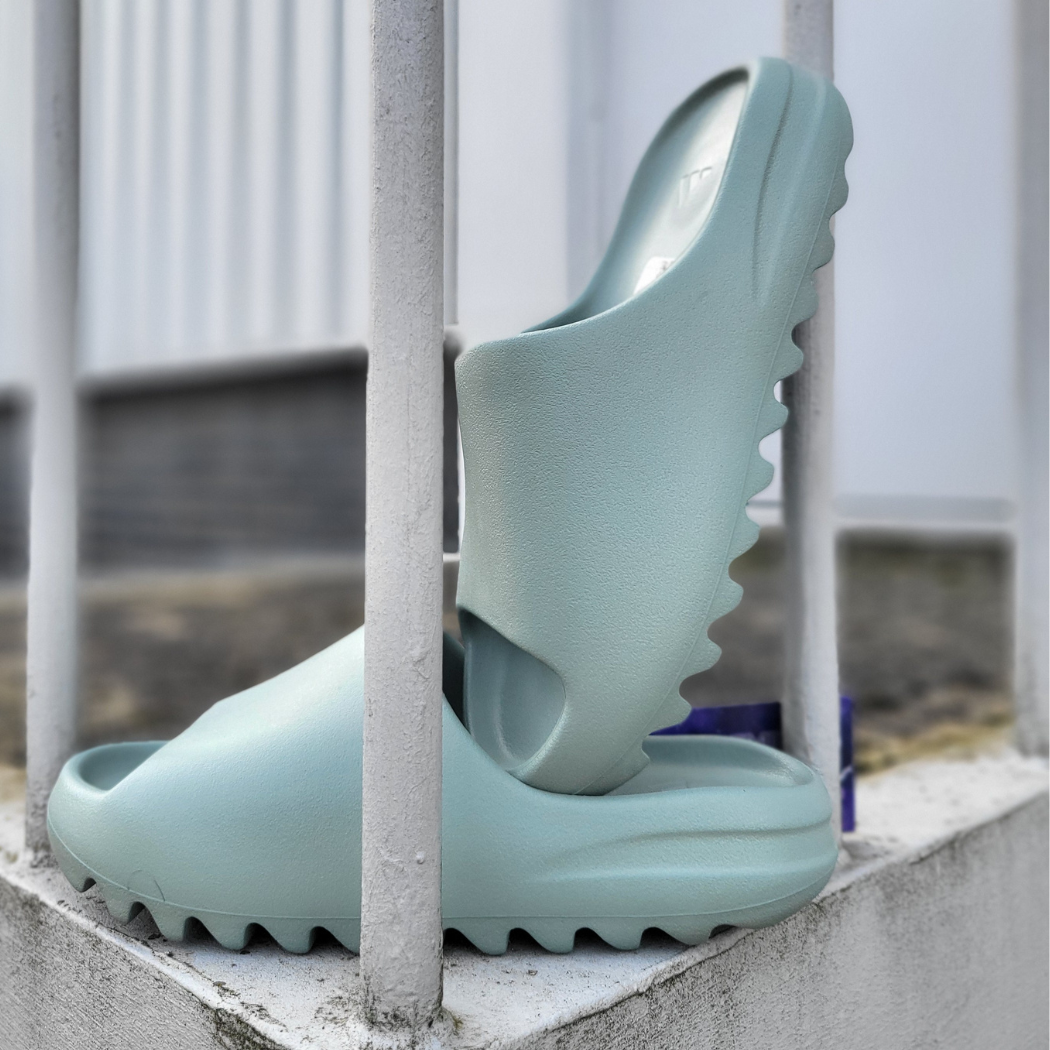 YeezySlideSalt-Premiergrails2