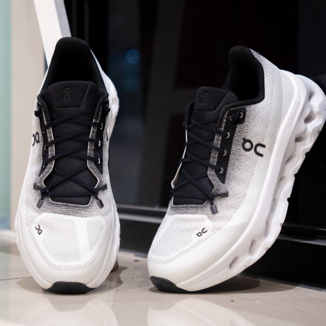ON Cloudtilt: performance sneaker of lifestyle essential?
