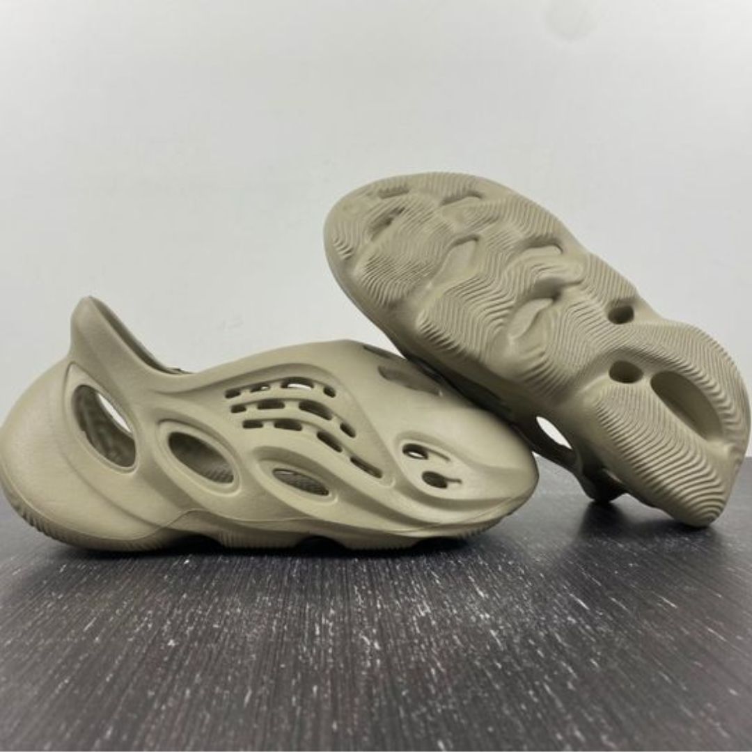 Yeezy Foam Runner Stone Salt