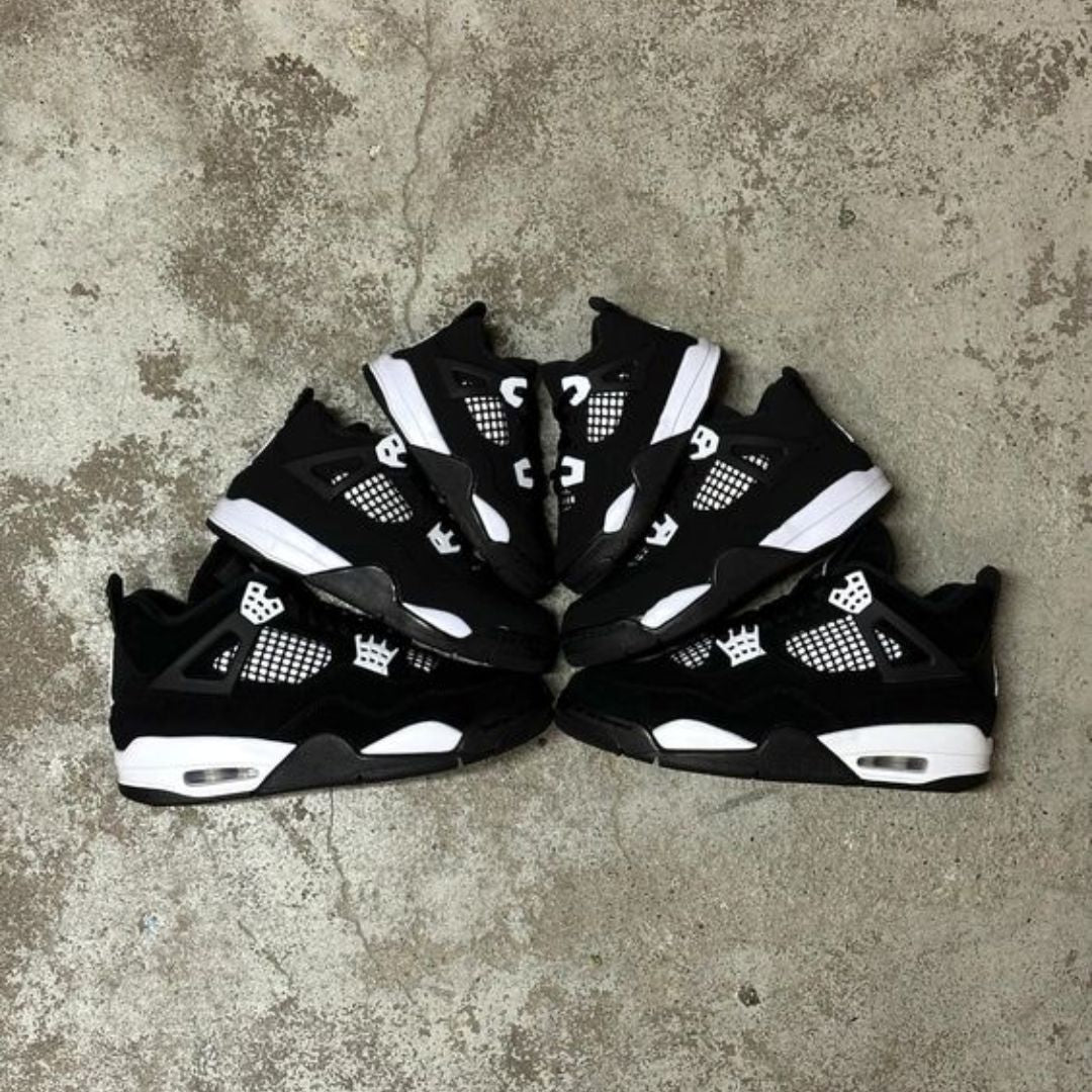 Air Jordan 4 White Thunder