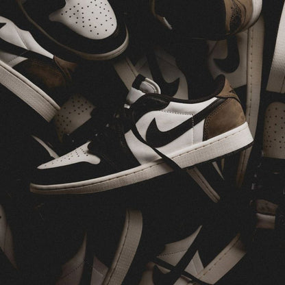 Air Jordan 1 Low 'OG' Mocha!