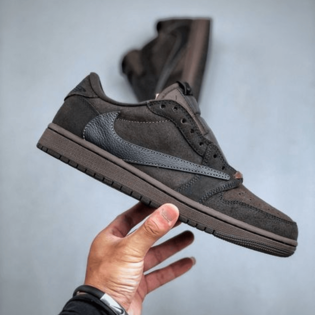 Air Jordan 1 Low Travis Scott Velvet Brown