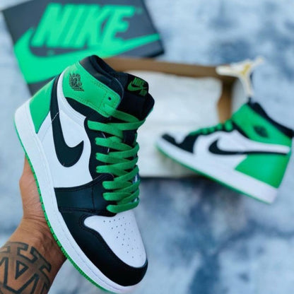 Air Jordan 1 Lucky Green.