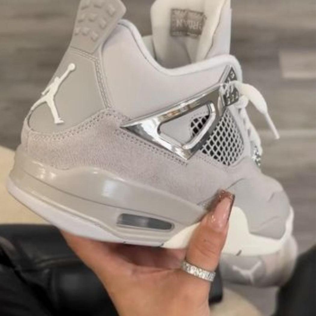 Air Jordan 4 Frozen Moments (W).