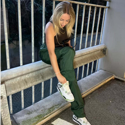Air Jordan 4 Seafoam.