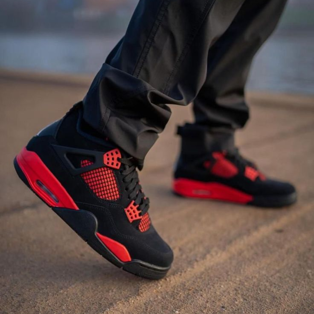 Air Jordan 4 Red Thunder