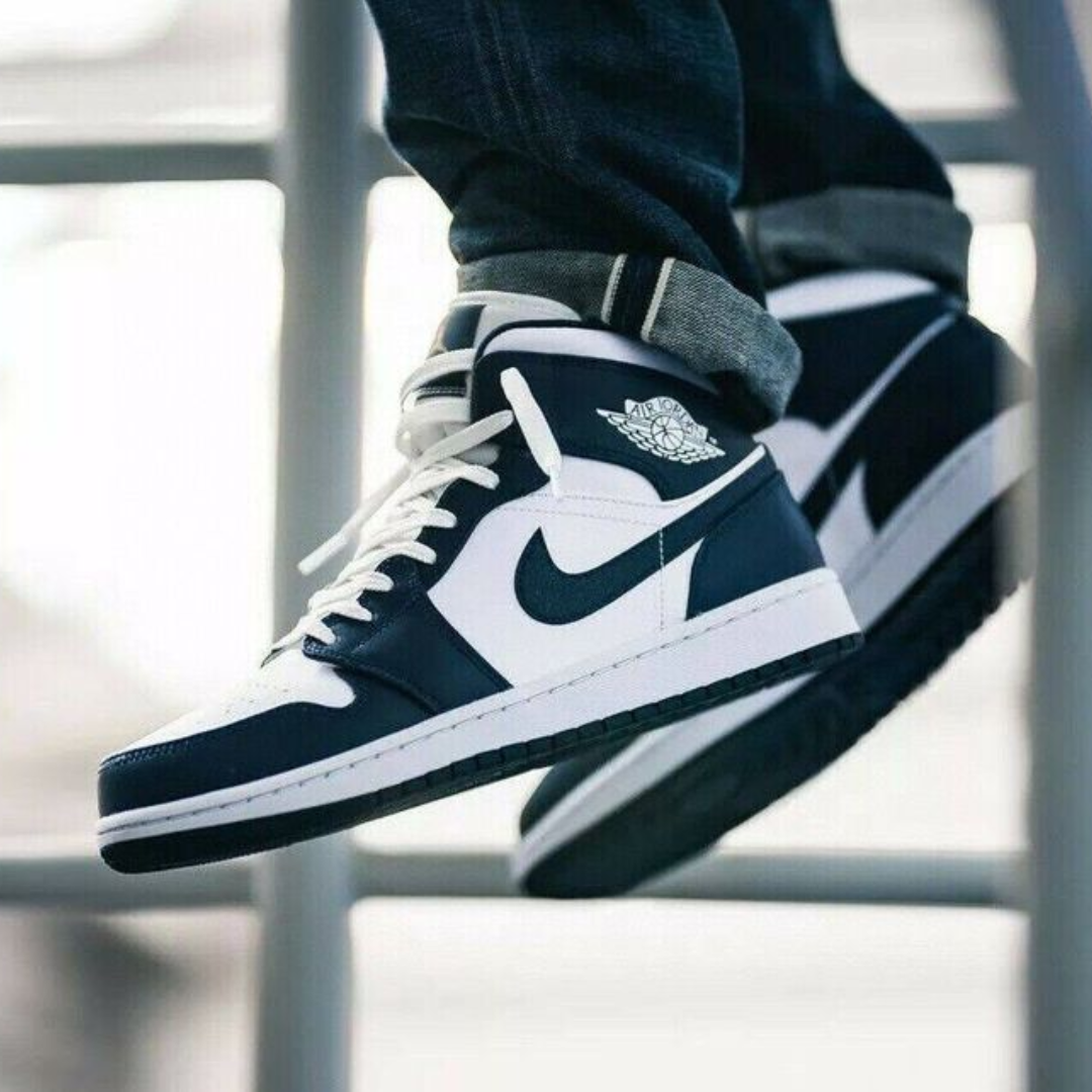 Air Jordan 1 Mid Obsidian