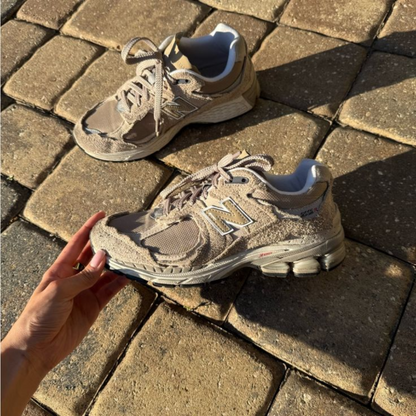 New Balance 2002R Protection Pack Driftwood.
