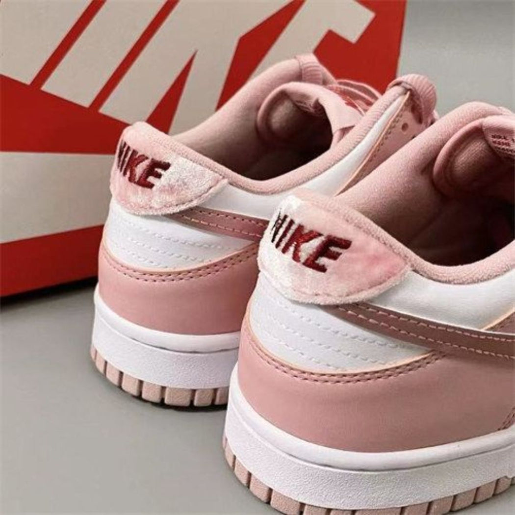 Nike Dunk Low Pink Velvet (GS).