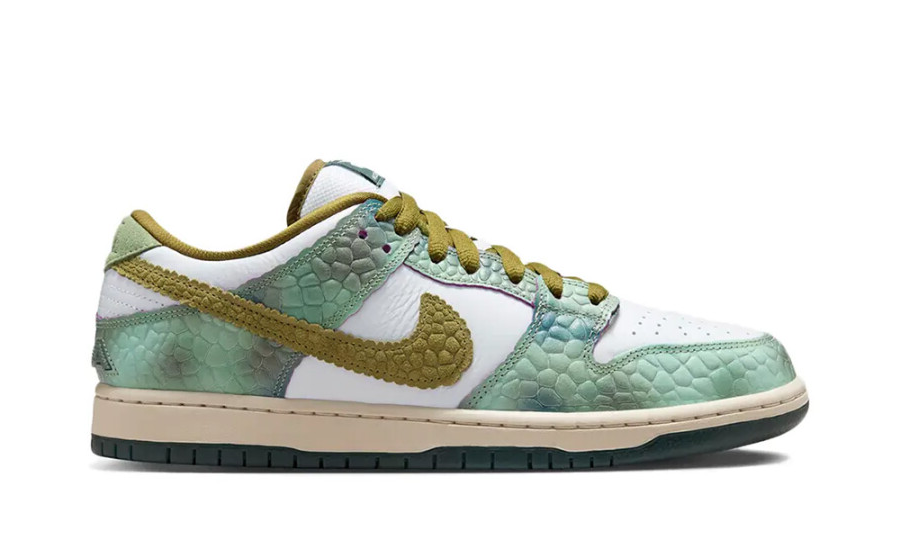 Nike SB Dunk Low 'Alexis Sablone Chameleon' - Premiergrails