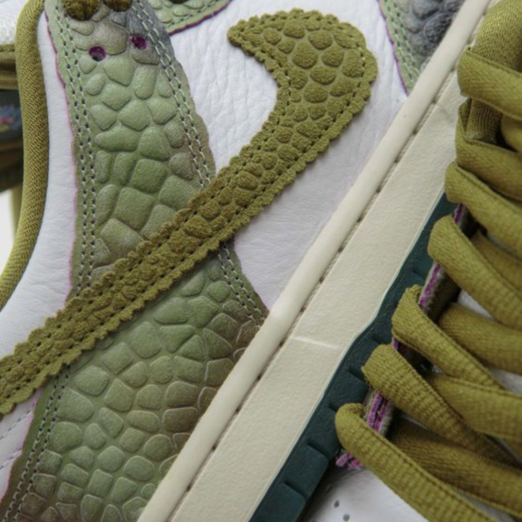 Nike SB Dunk Low 'Alexis Sablone Chameleon' - Premiergrails