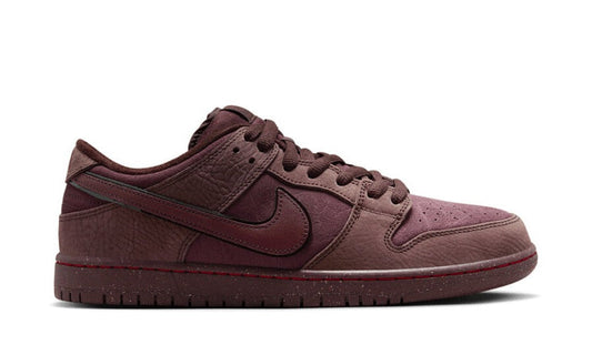 Nike SB Dunk Low City of Love Burgundy Crush - Premiergrails