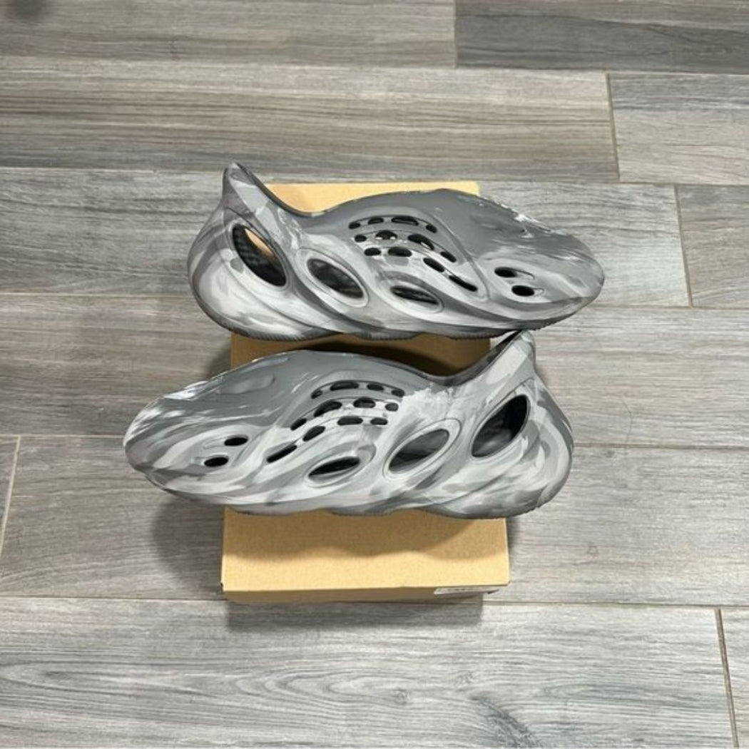 Yeezy Foam Runner MX Granite