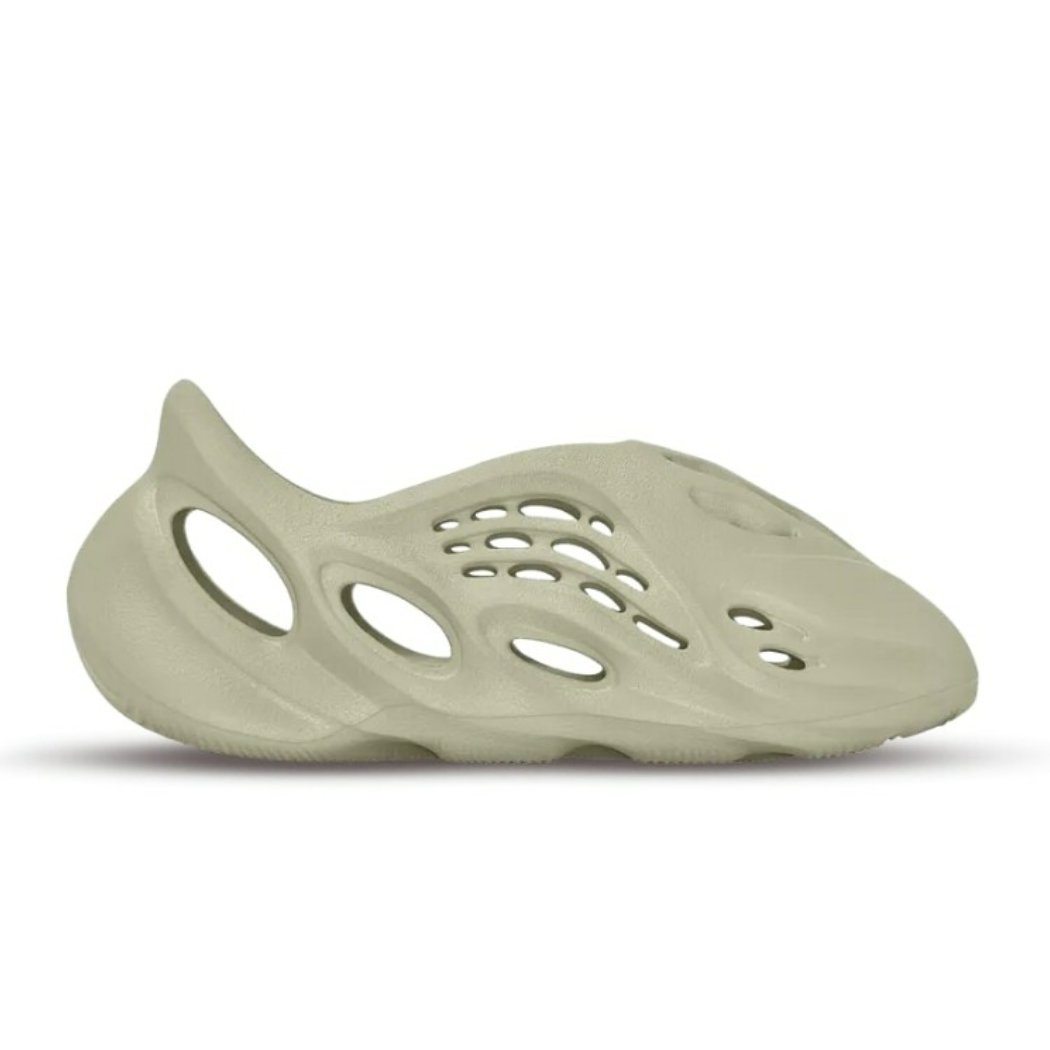 Yeezy Foam Runner Stone Salt.