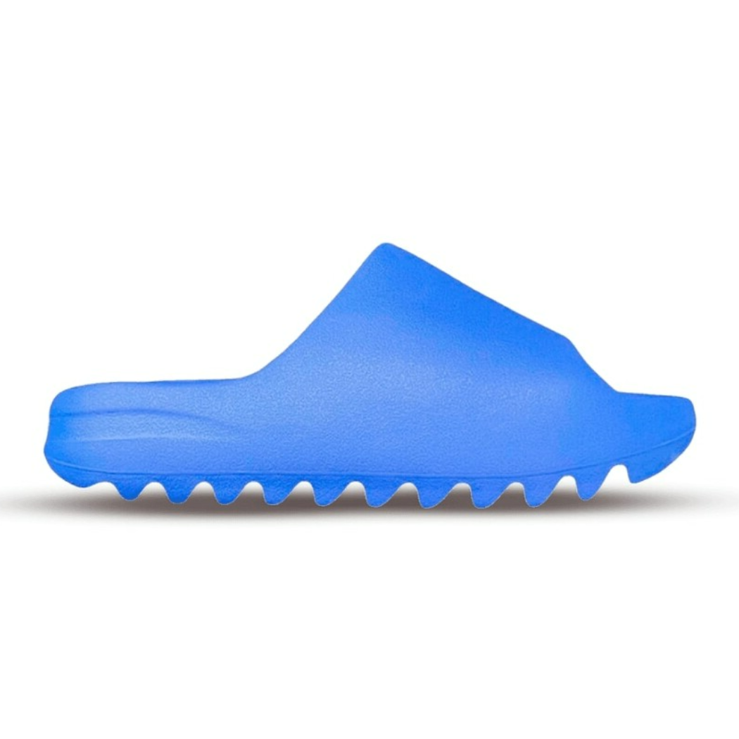 Yeezy Slide Azure.